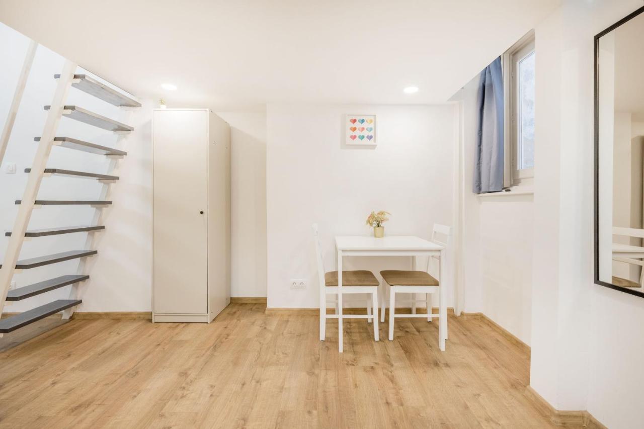 V12 Apartments ブダペスト エクステリア 写真